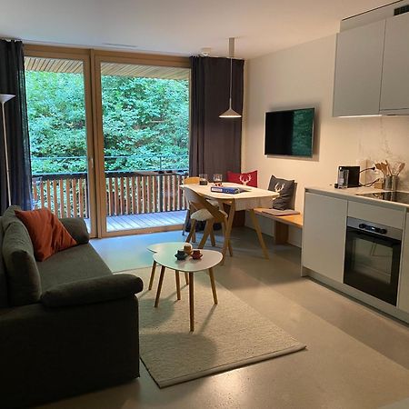 Stilvolle Ferienwohnung Direkt An Der Skipiste Flims Buitenkant foto