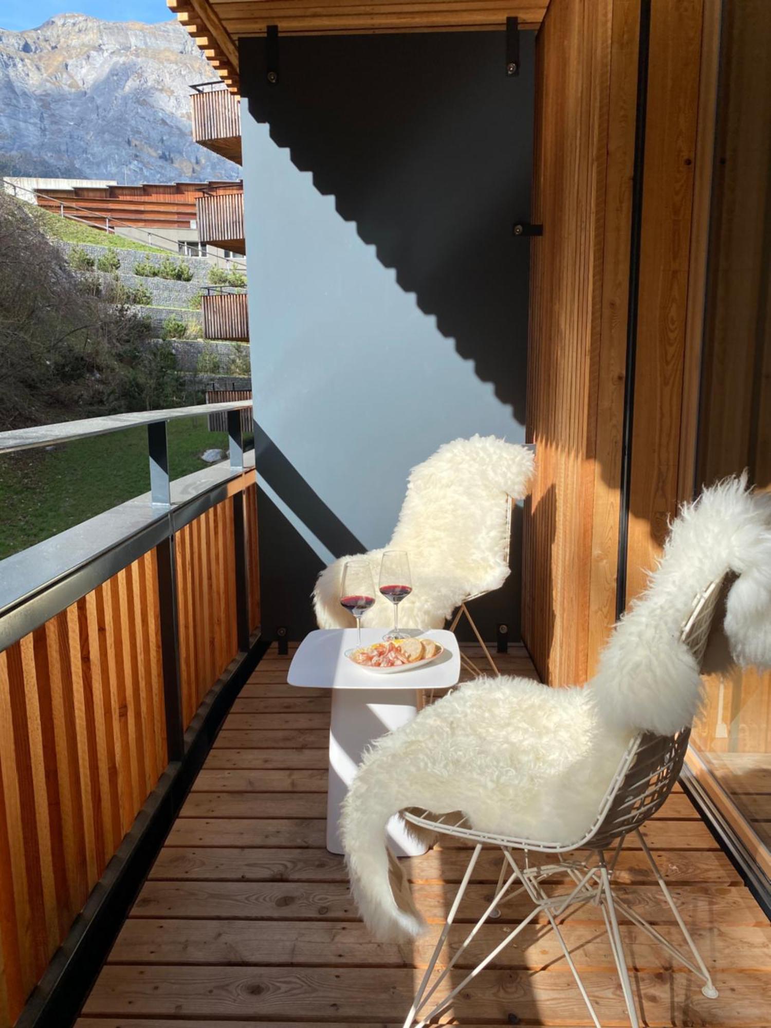 Stilvolle Ferienwohnung Direkt An Der Skipiste Flims Buitenkant foto