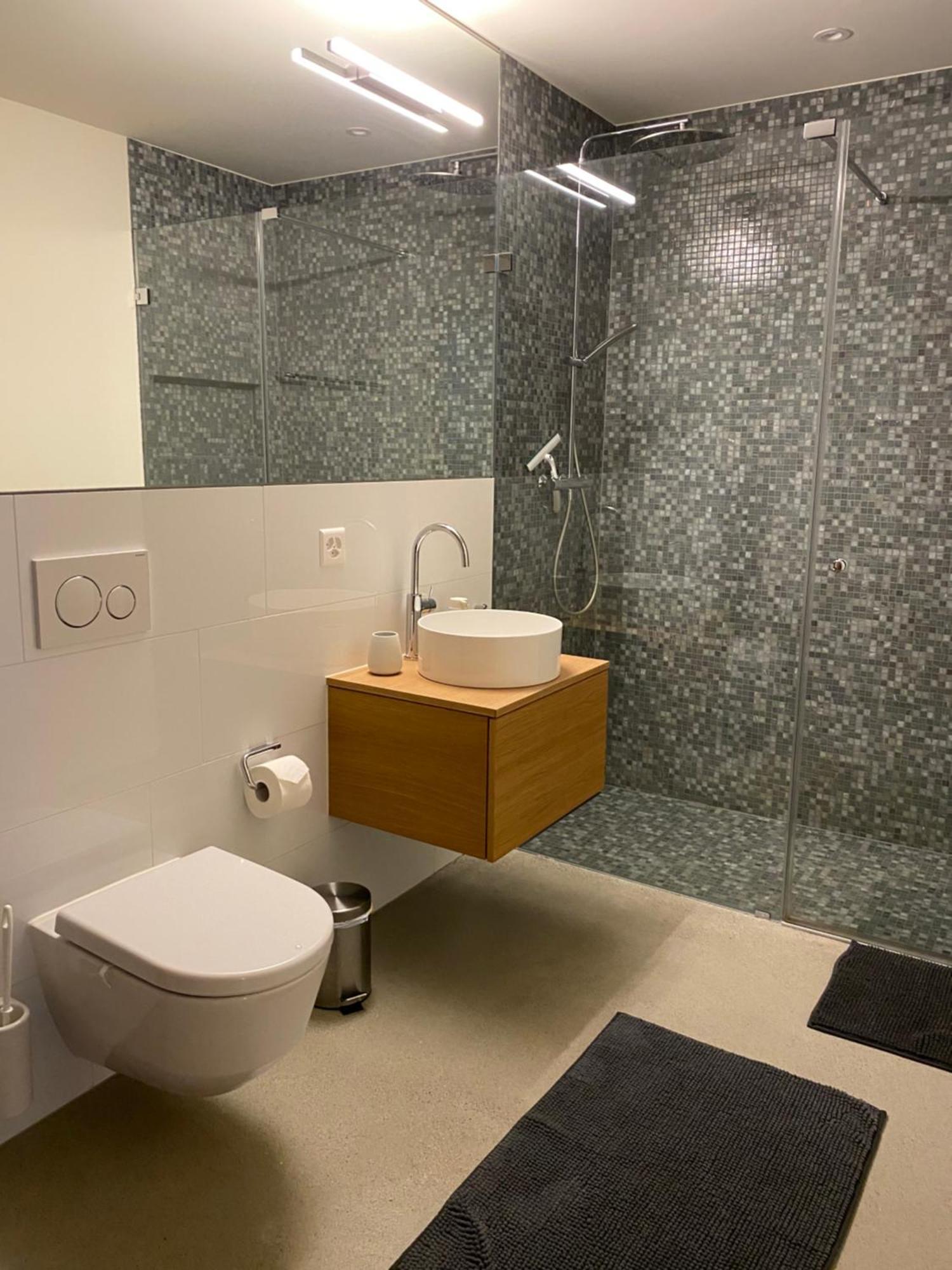 Stilvolle Ferienwohnung Direkt An Der Skipiste Flims Buitenkant foto